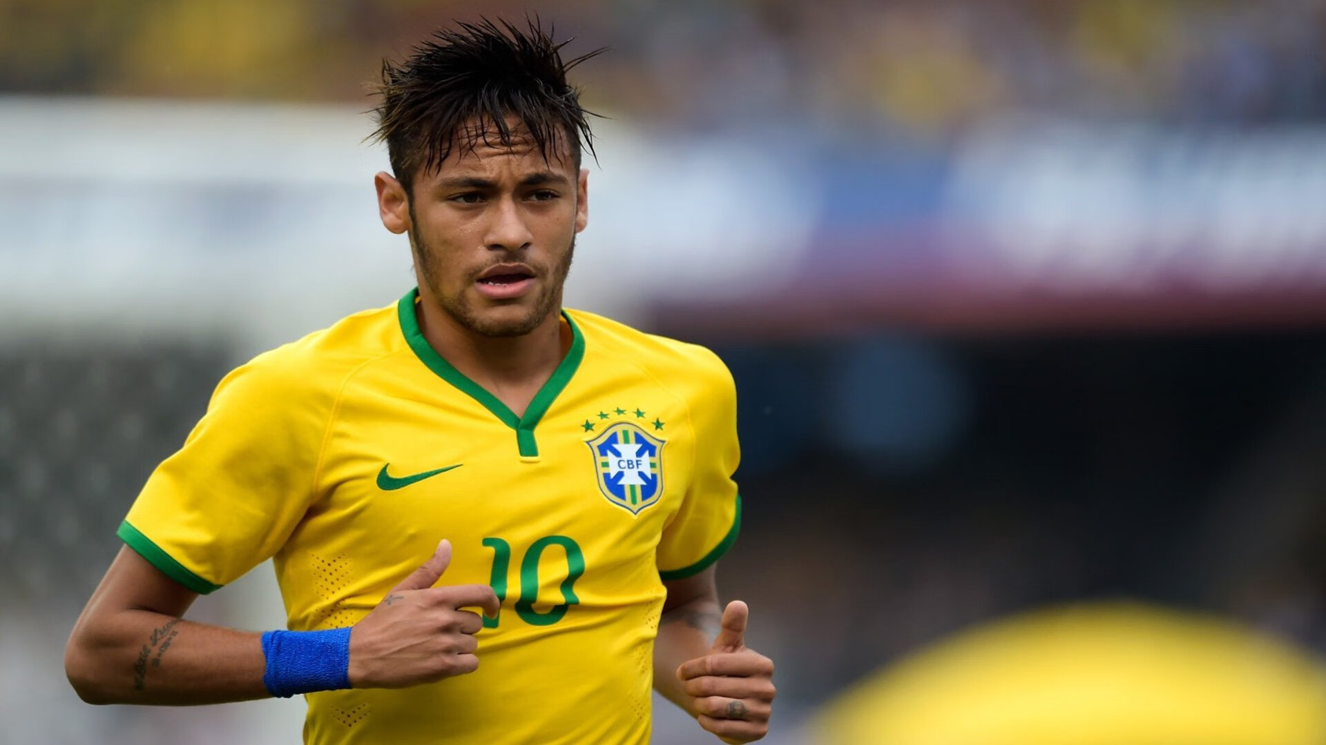 拜仁替补边锋登场即进球，拜仁 边锋